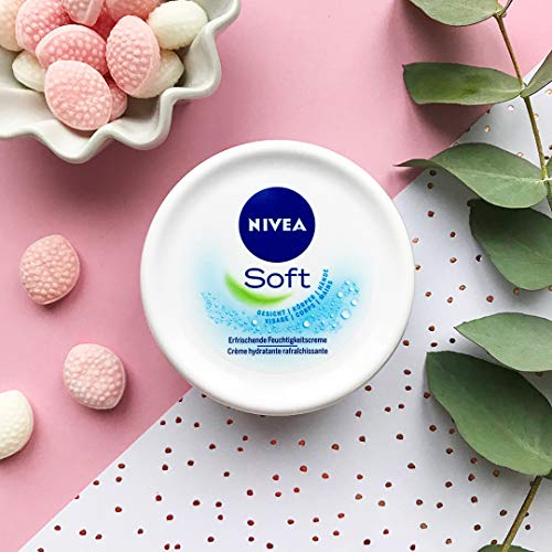 Nivea Soft Cream Pack of 4 x 200 ml) - Bargain Genie